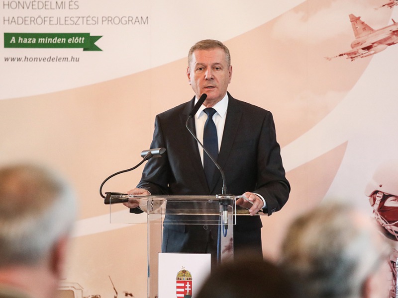 Átfogó haderőfejlesztés, középpontban a katonával